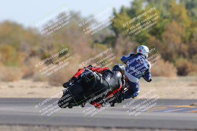 media/Dec-18-2022-SoCal Trackdays (Sun) [[8099a50955]]/Turn 7 Backside (1125am)/